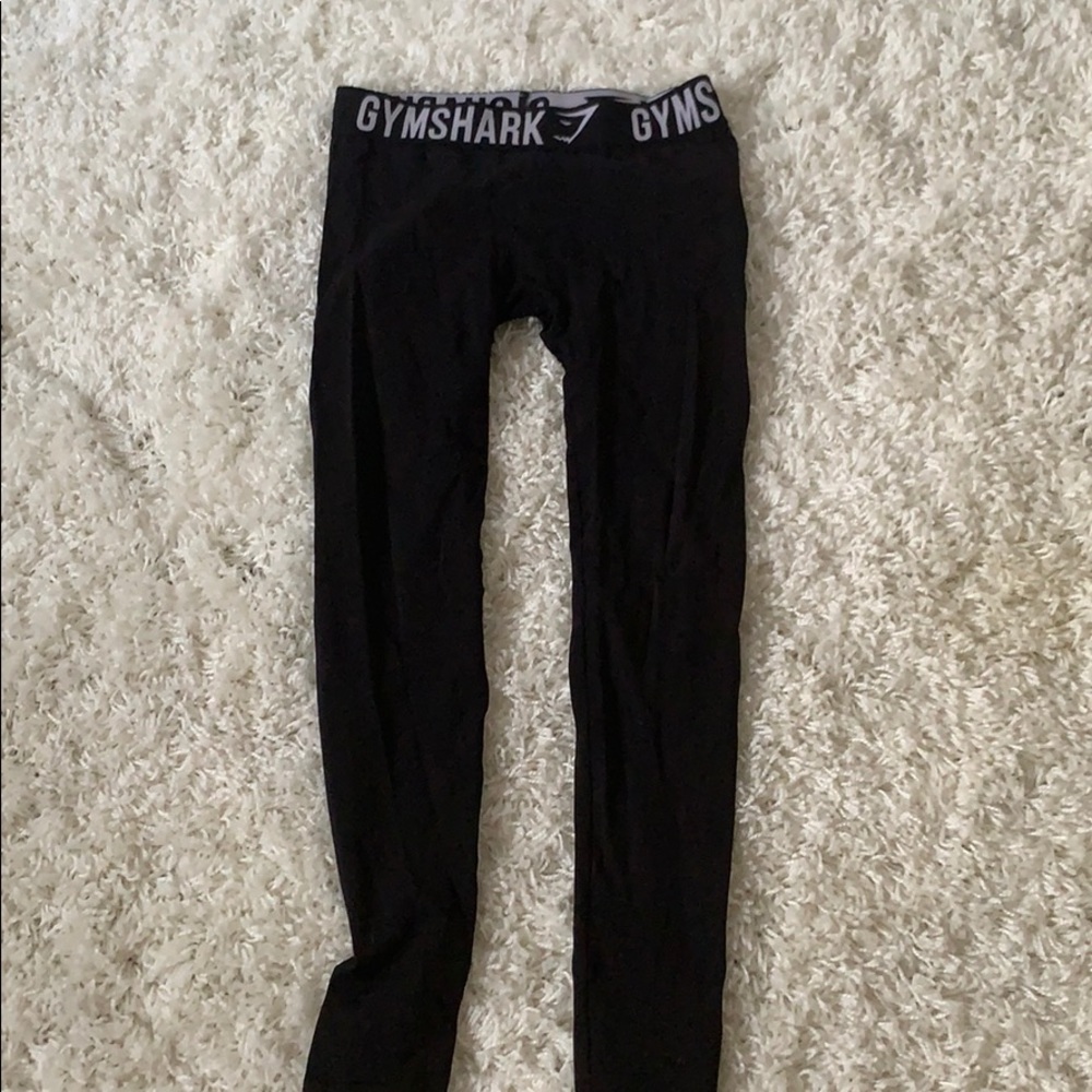 Black gym shark fit leggings